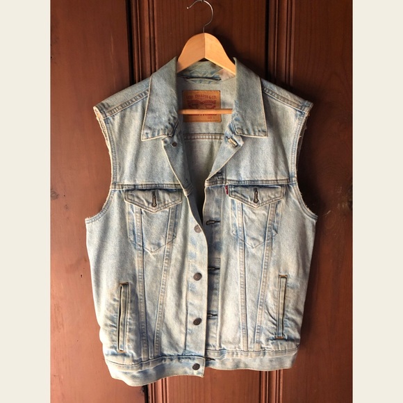 Levi's Other - Levi’s denim vest